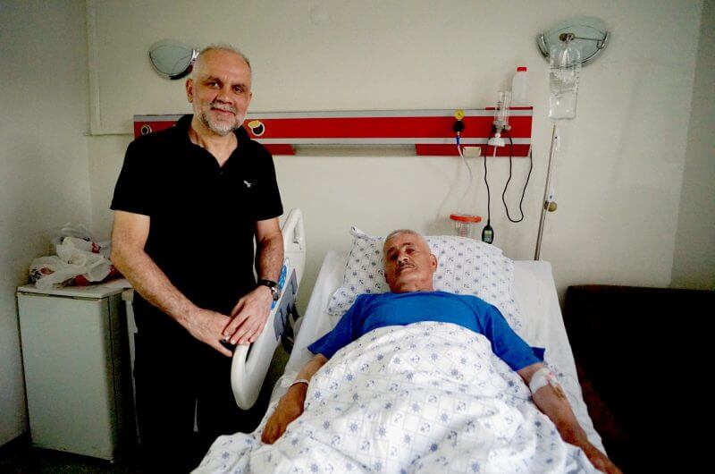 9 Yıldır Yumurta Büyüklüğünde Taşıdığı Taştan Kurtuldu